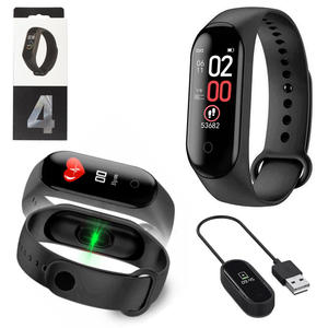 Relógio Inteligente Smartwatch Bluetooth Com Medidor de Frequência Cardíaca Preto M4 M4 GENERICO