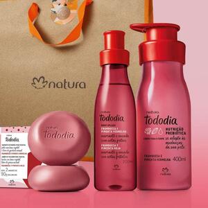PRESENTE DOS NAMORADOS 24 FRAMBOESA E PIMENTA VERMELHA 3 ITENS 1 BODY+2 UN DE SAB 90G+ CREME PARA O CORPO 400ML 097158 NATURA